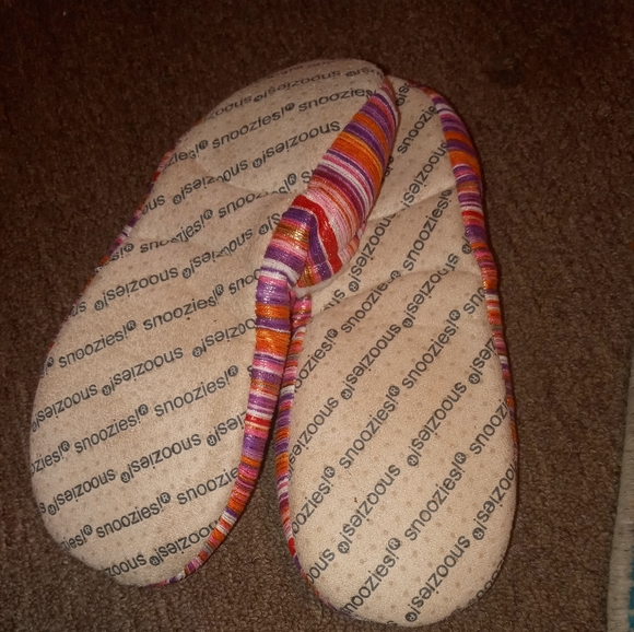 SNOOZIES - Picture 2 of 2